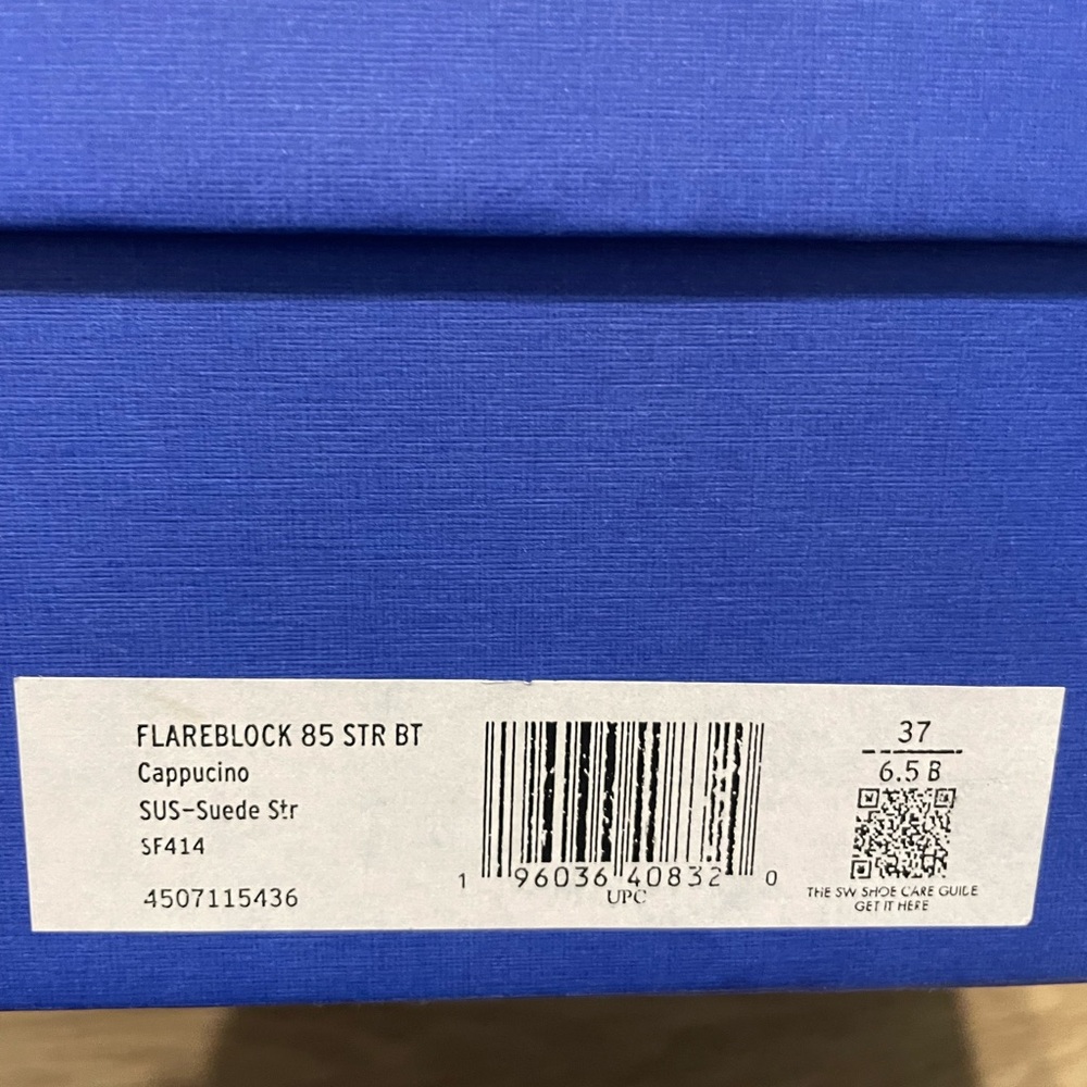 Brand New Stuart Weitzman MSRP $650
Flareblock 85 suede sock boots sz 6.5B - Picture 2 of 11